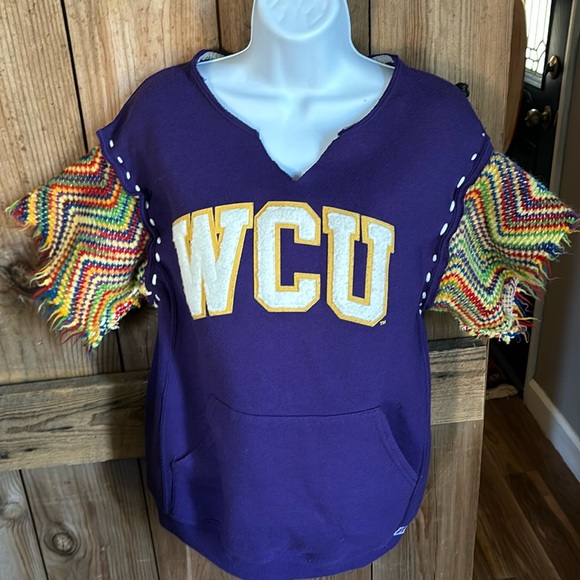 Vintage WCU Sweatshirt reimagined - Picture 1 of 5